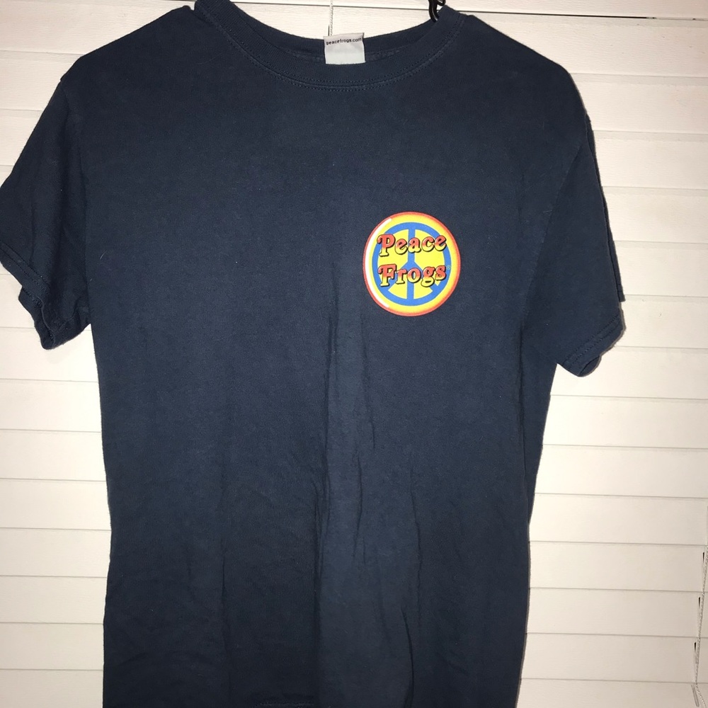 T SHIRT